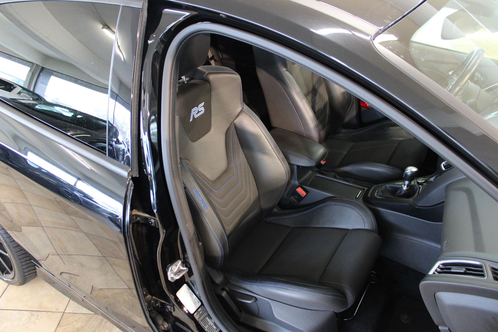 Ford Focus Focus RS *Top Zustand+wenig KM+Scheckheft*