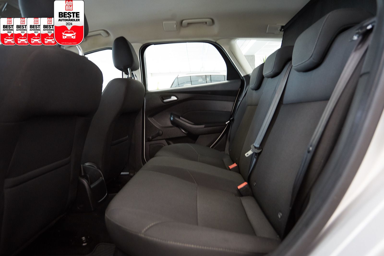 Ford Focus Focus Turnier 1.5 TDCi SITZH*PDC*TEMPOMAT*MULTIF