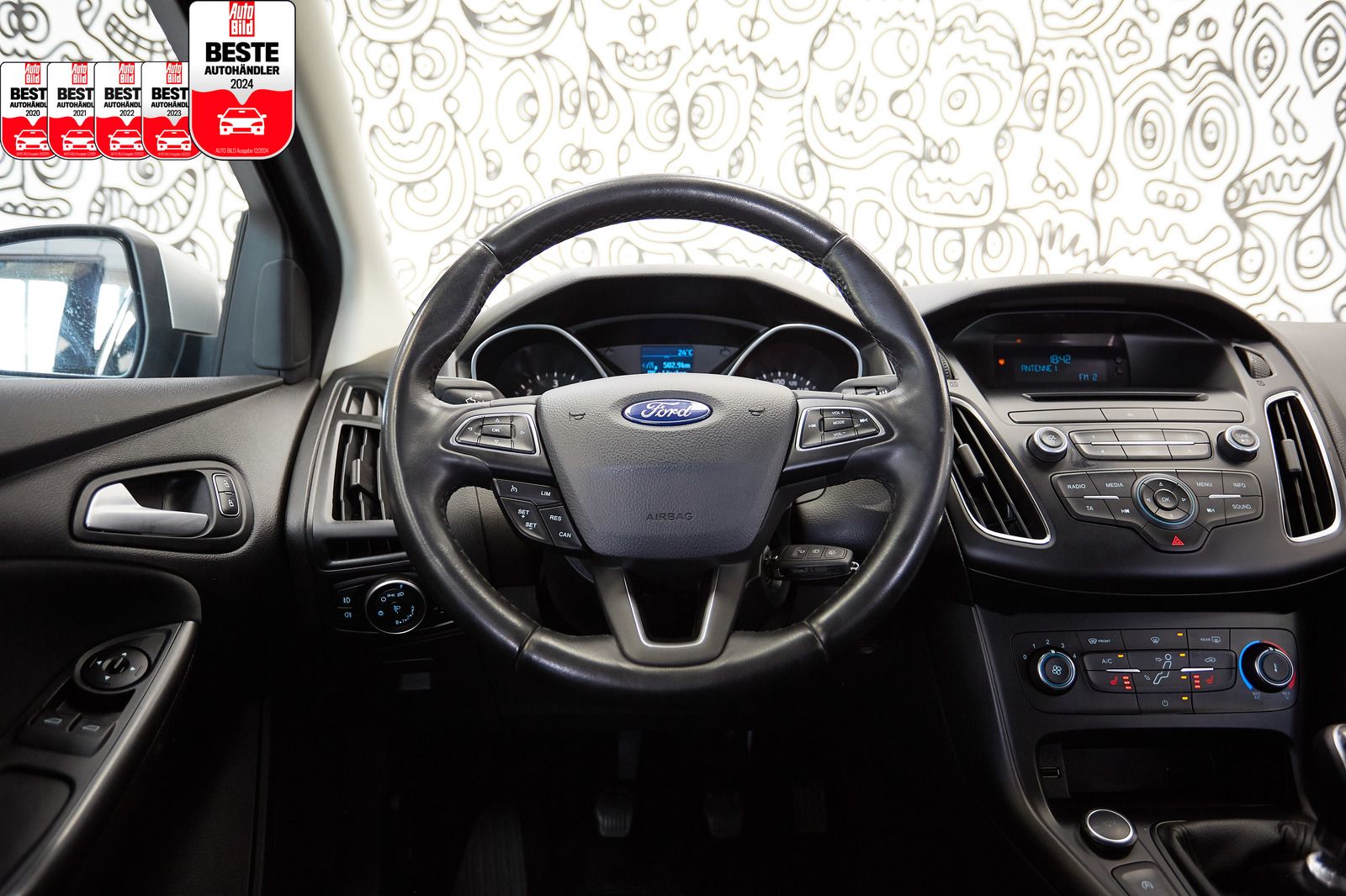 Ford Focus Focus Turnier 1.5 TDCi SITZH*PDC*TEMPOMAT*MULTIF