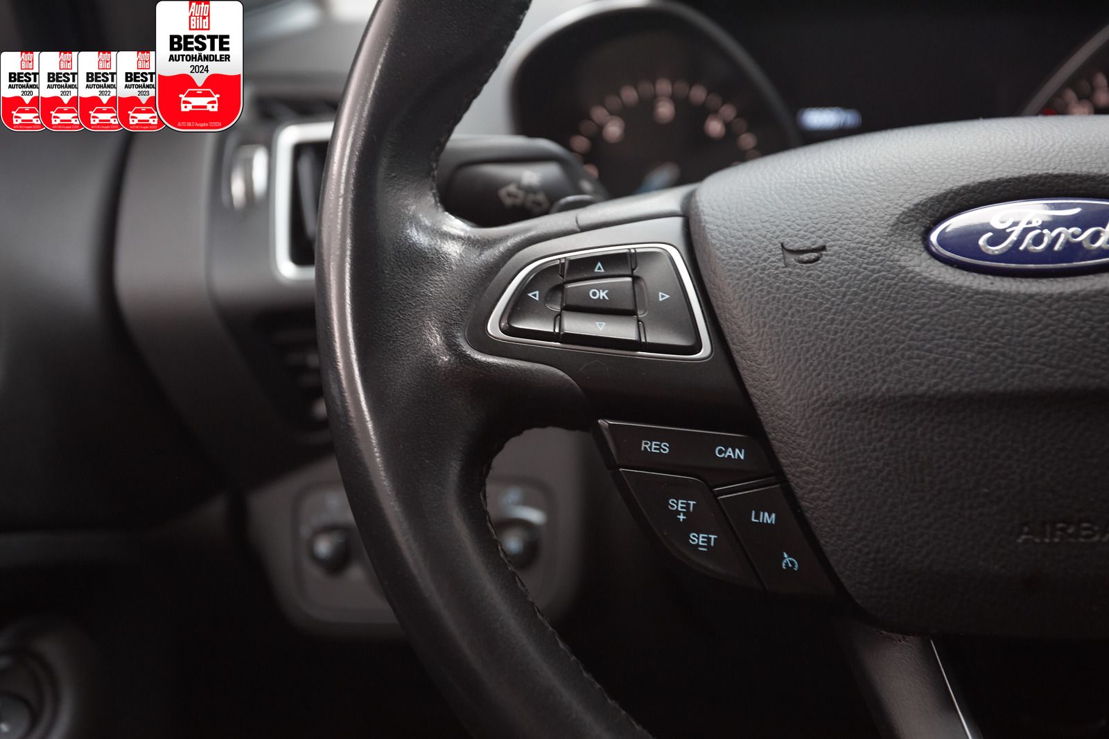 Ford Kuga Kuga 2-SITZ*CARGO*VAN*TITANIUM*AWD*AUTOM*NAV*AHK