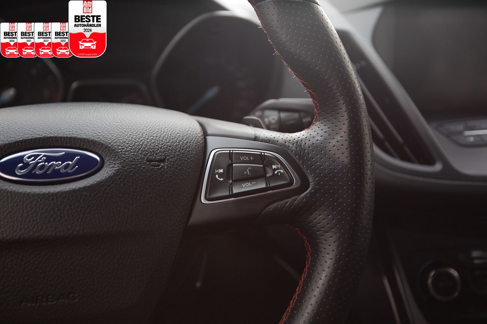 Ford Kuga Kuga ST-LINE*AWD*AUTOMATIK*NAVI*SONY*AHK*KAM*SZH