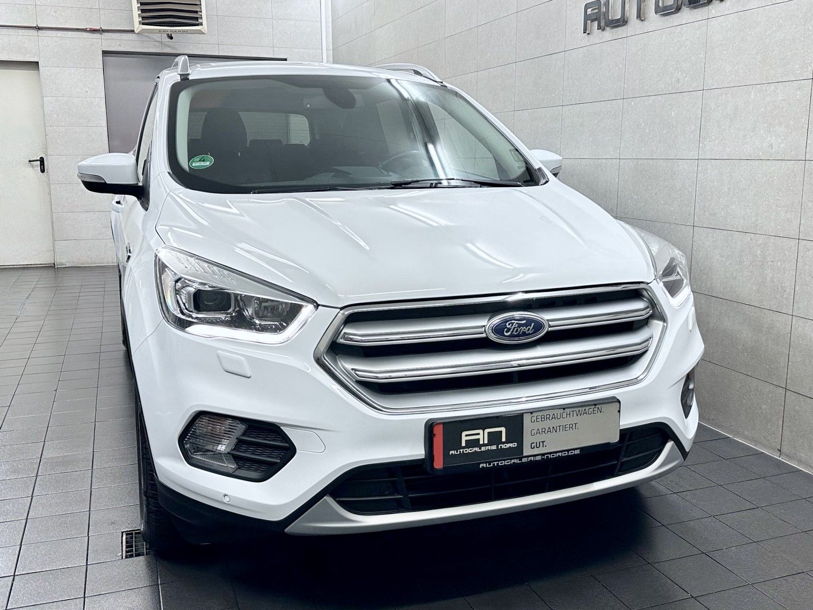 Ford Kuga Kuga Titanium Technik&amp;Winter-Paket+Sony+AHK+Kame