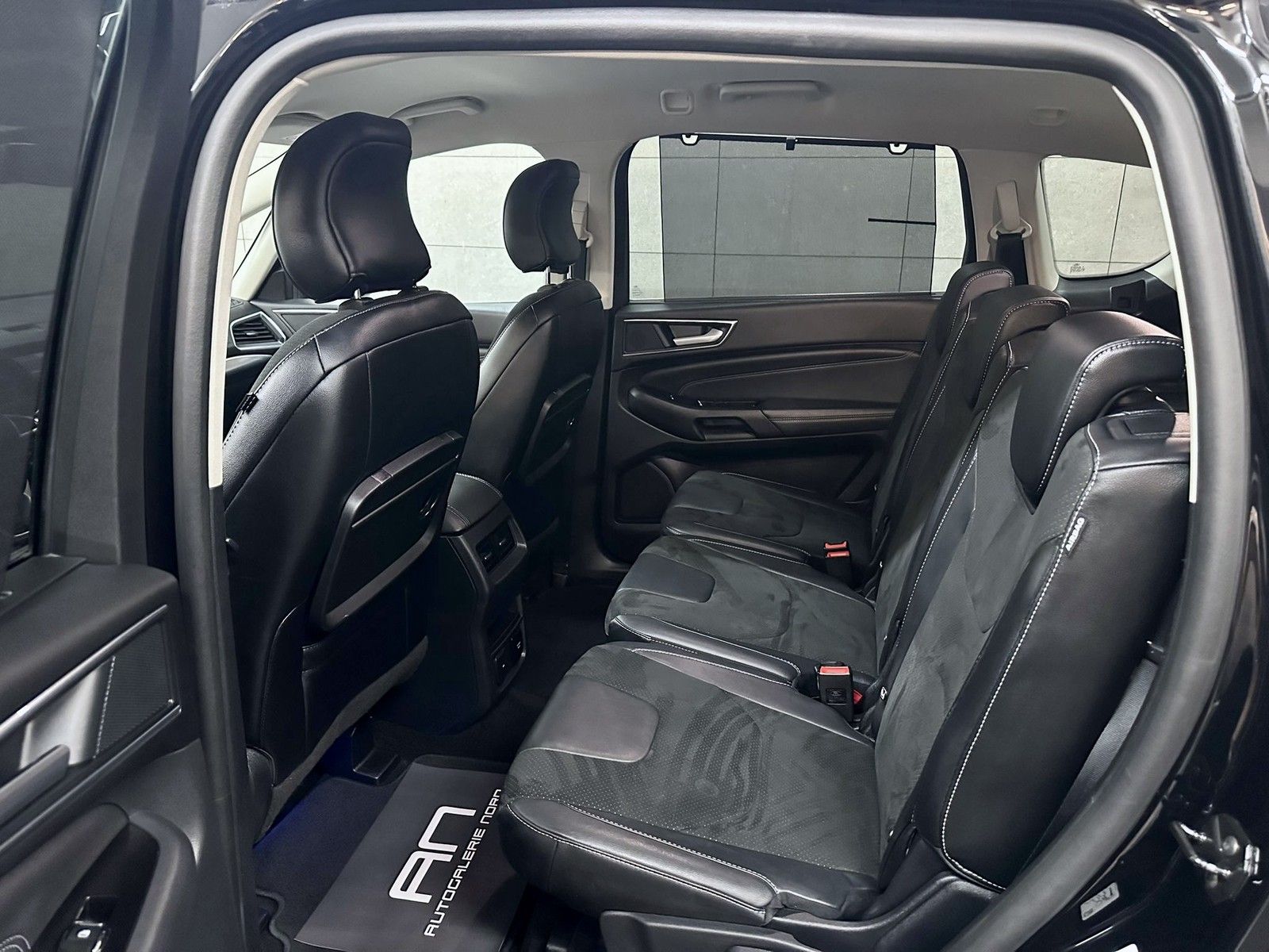 Ford S-Max S-MAX Titanium Design/Business-Paket 7-Sitze