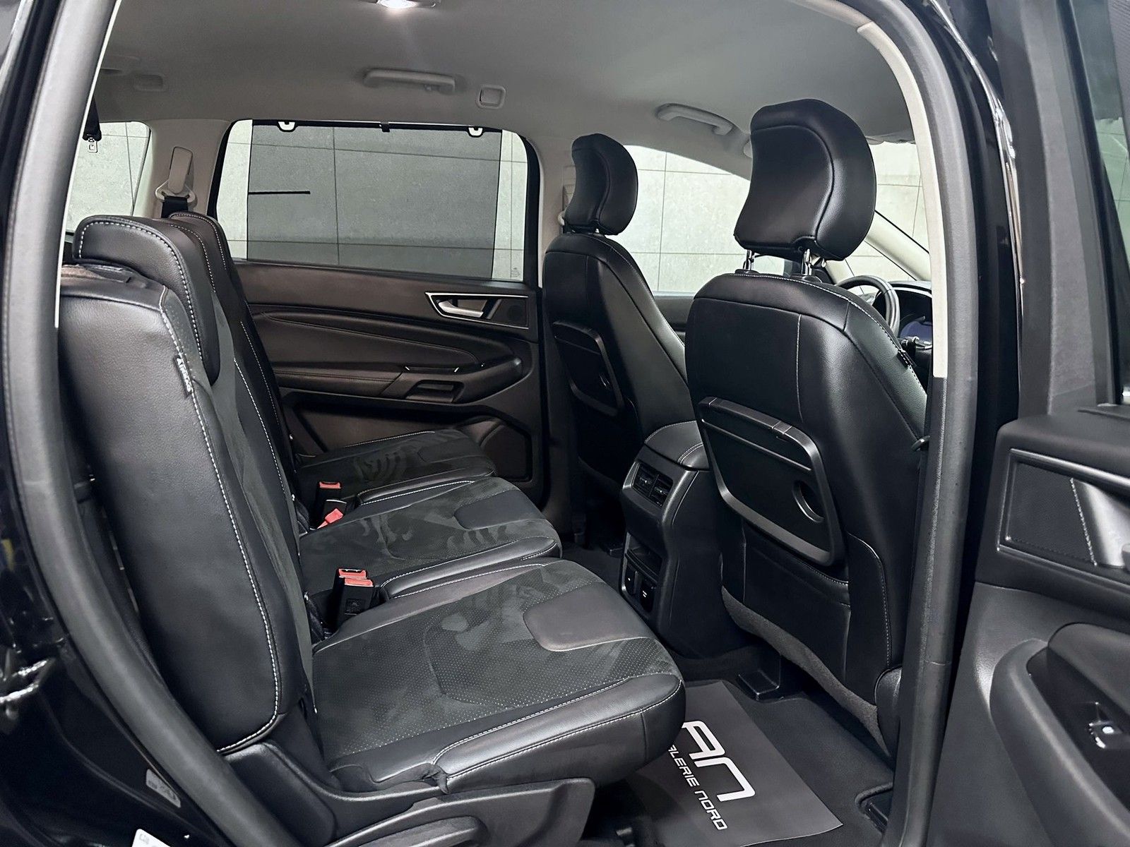 Ford S-Max S-MAX Titanium Design/Business-Paket 7-Sitze