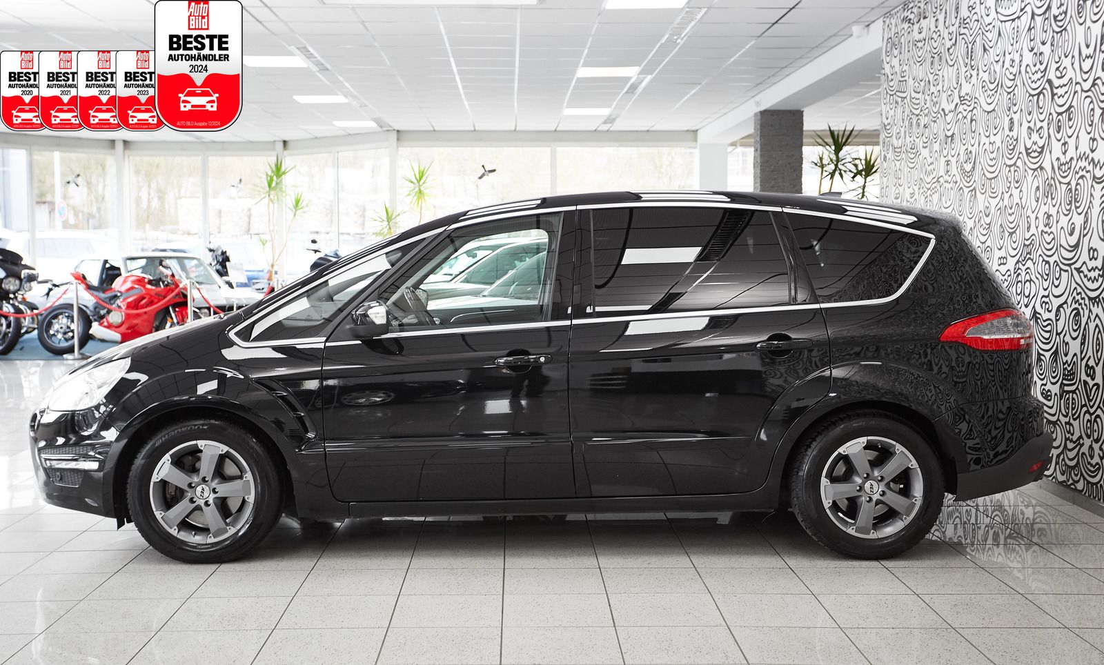 Ford S-Max S-Max TITANIUM*NAVI*AHK*SITZHEI*TEMPOM*KLIMA*PDC