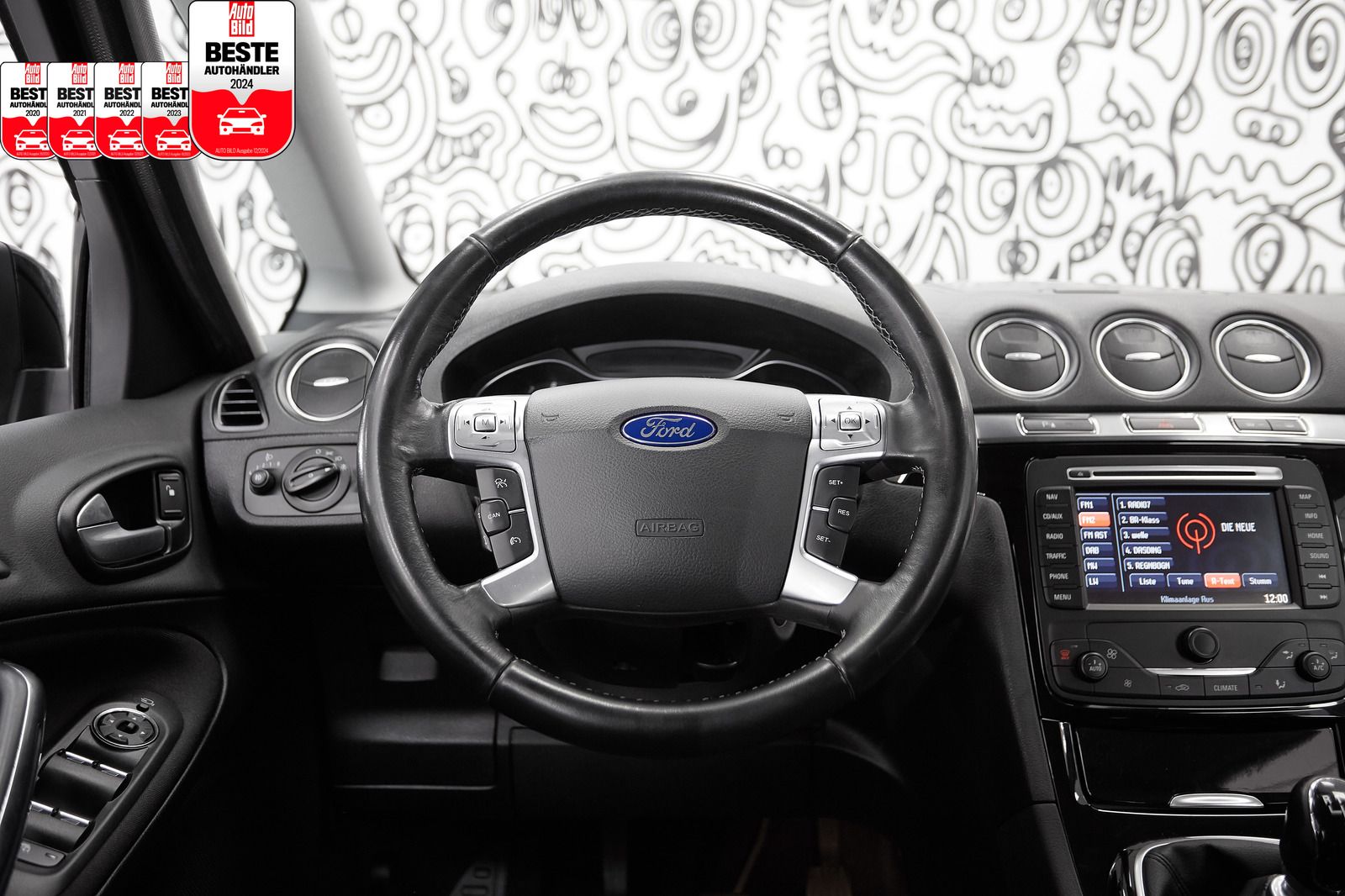 Ford S-Max S-Max TITANIUM*NAVI*AHK*SITZHEI*TEMPOM*KLIMA*PDC