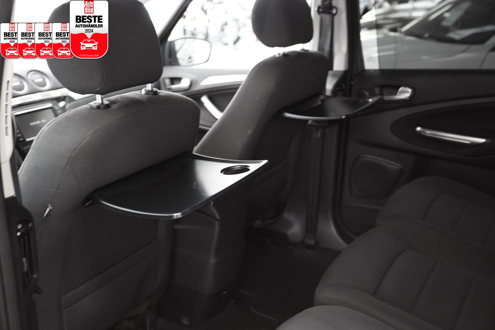 Ford S-Max S-Max TITANIUM*NAVI*AHK*SITZHEI*TEMPOM*KLIMA*PDC
