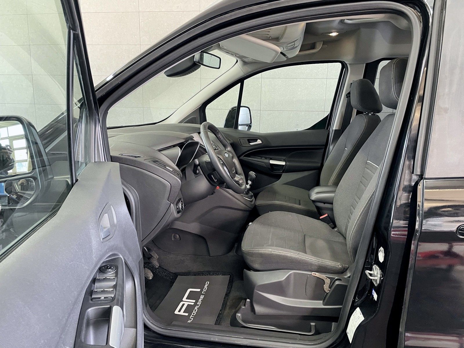 Ford Tourneo Connect Grand Tourneo Connect Titanium 7-Sitze