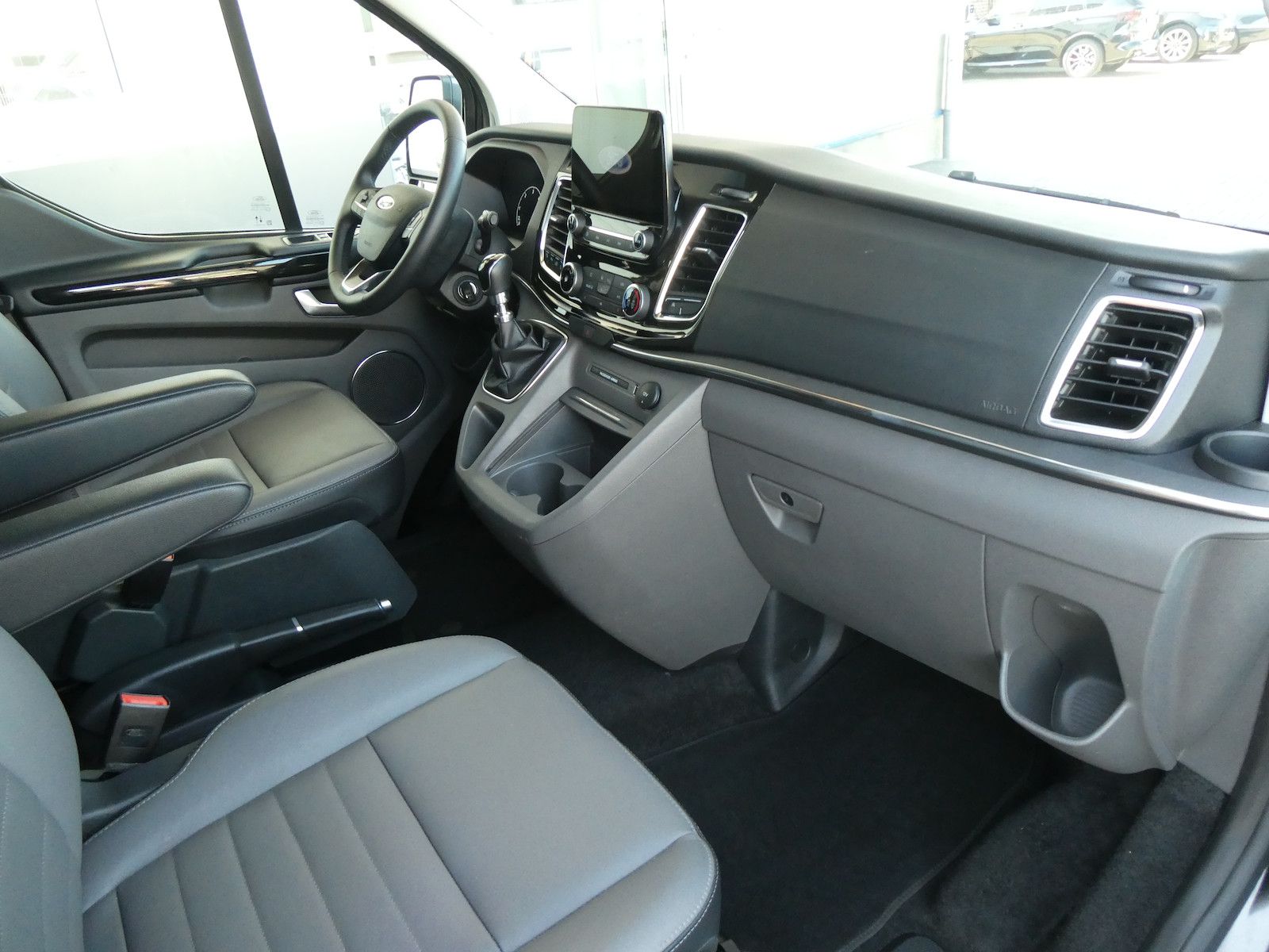 Ford Tourneo Custom Tourneo Custom 320 L1 Tourneo Titanium X, AHK