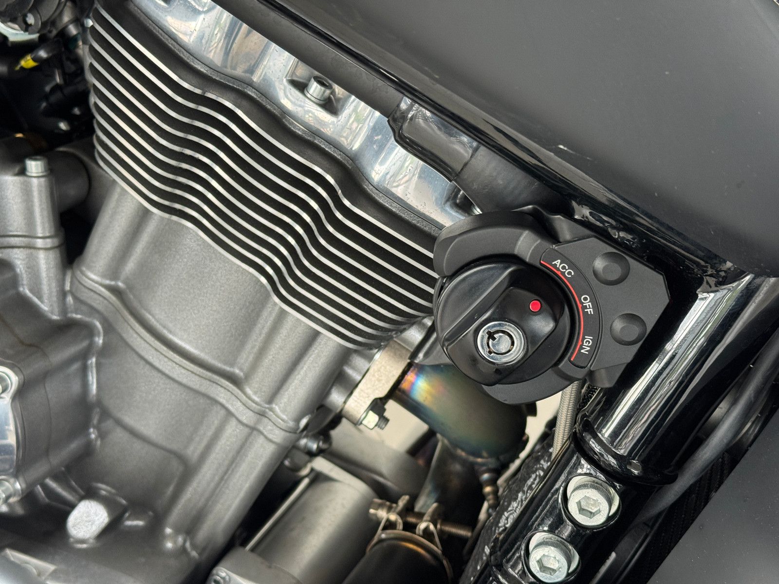 Harley-Davidson V-Rod Muscle VRSCF. * PORSCHE *