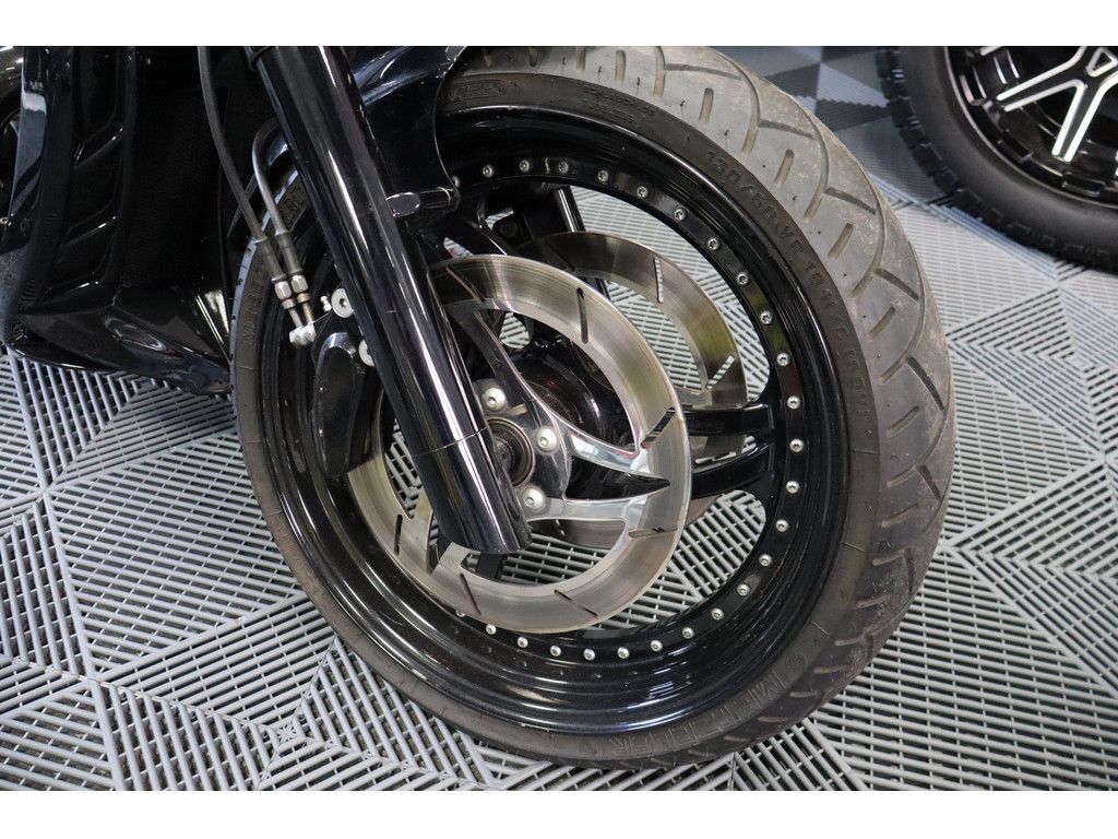Harley-Davidson V-Rod Thunderbike Umbau, Air Suspension, Black