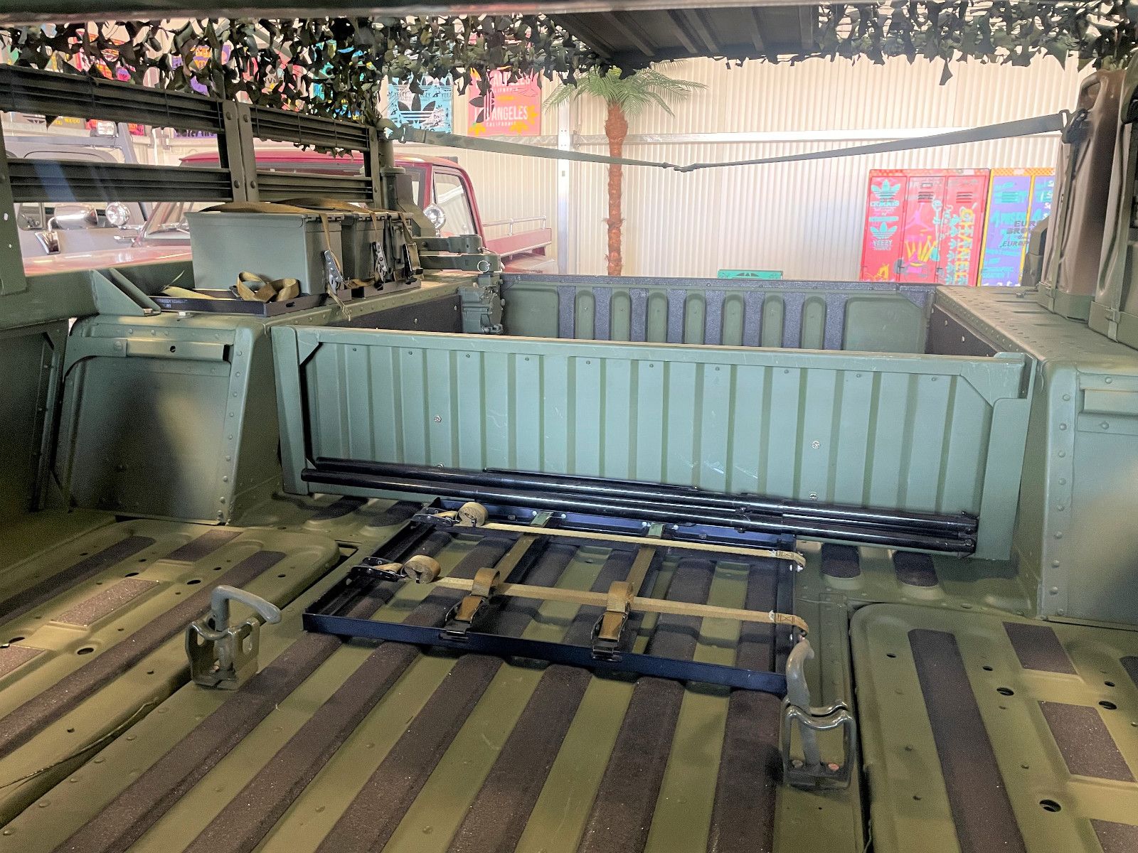 Hummer H1 Humvee M 988, wie neu, 3 Jahre Garantie