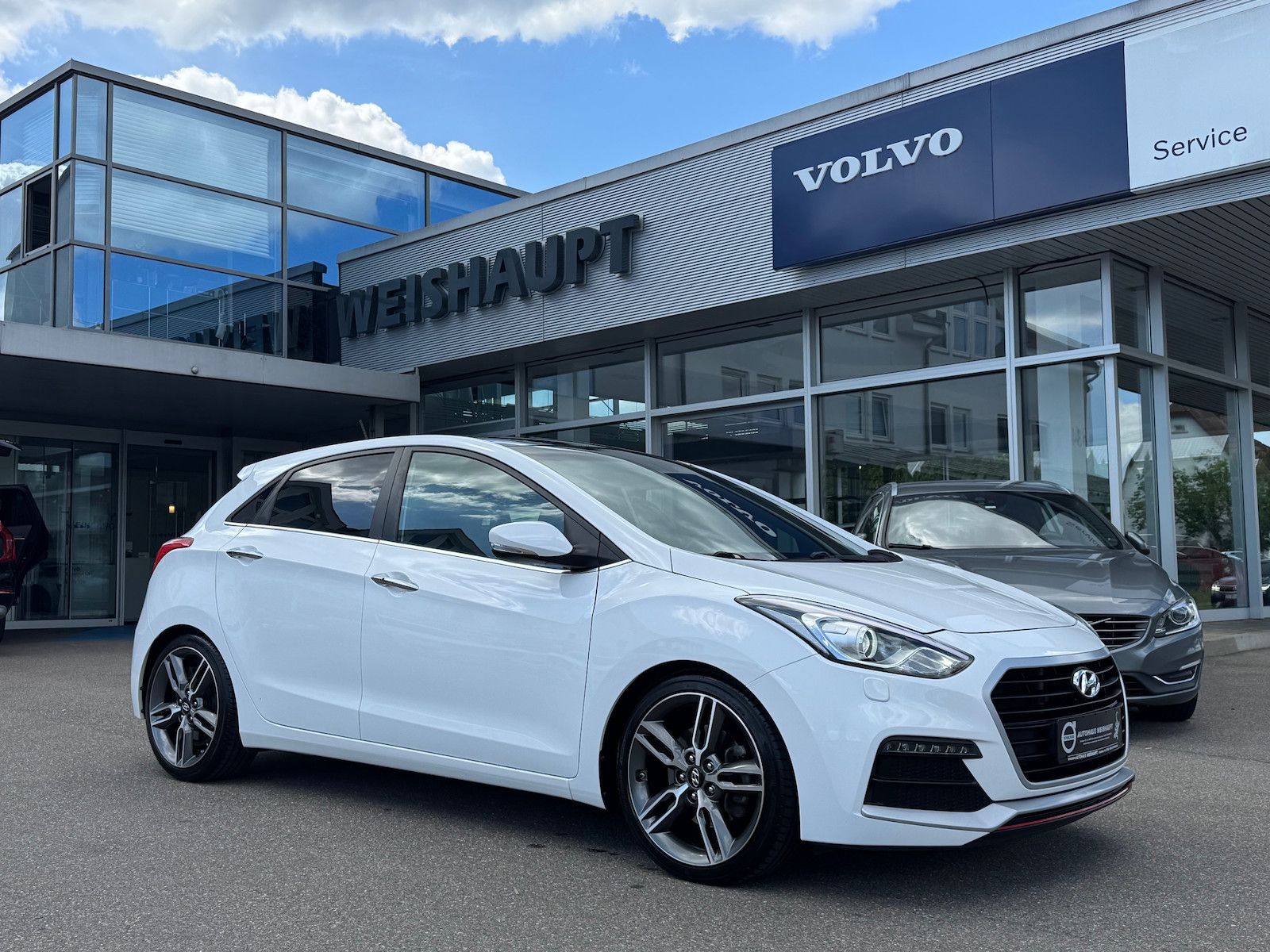 Hyundai i30 i30 Turbo*Pano*Navi*Keyless*AHK abn.*R-Kamera*