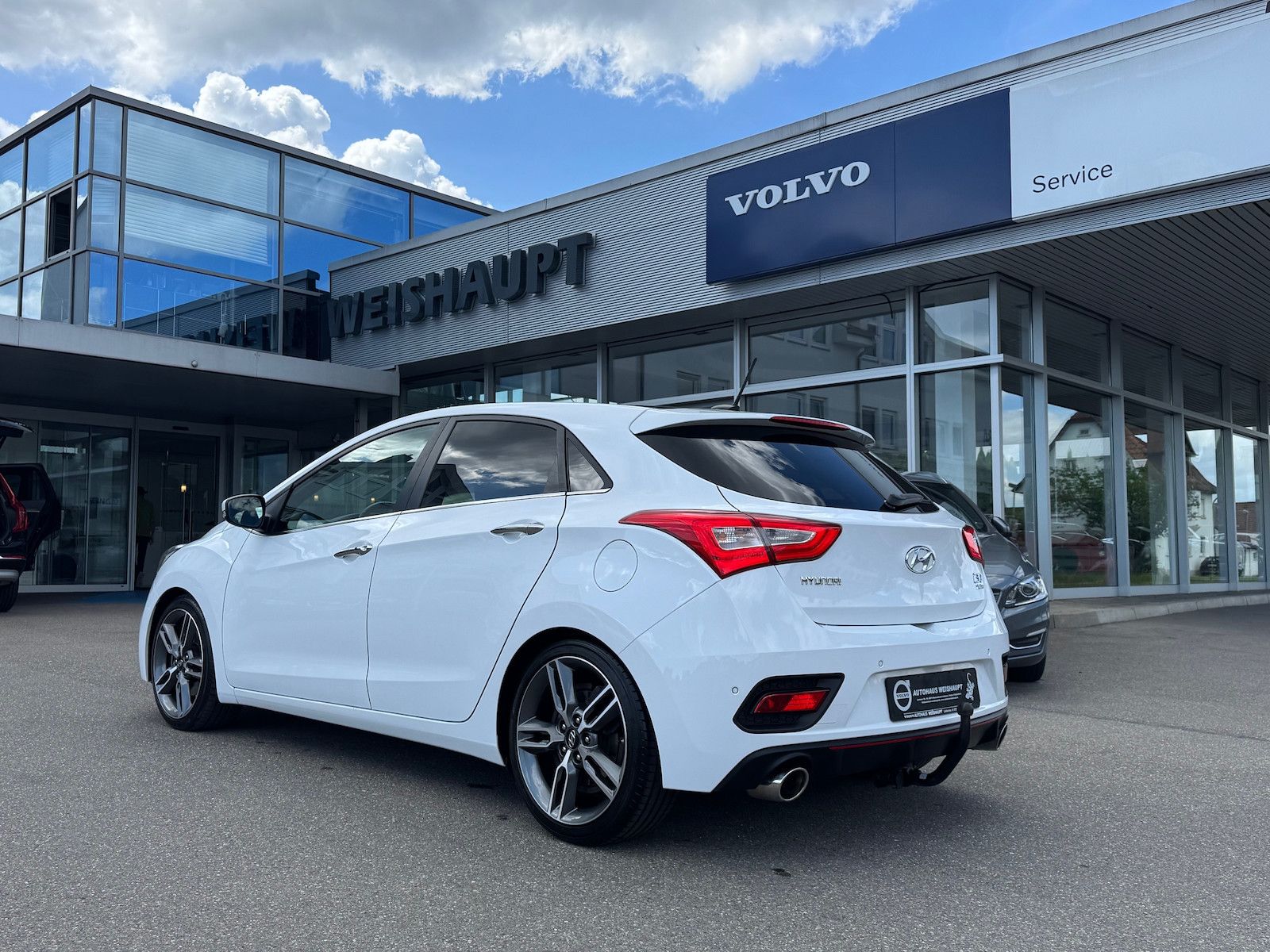 Hyundai i30 i30 Turbo*Pano*Navi*Keyless*AHK abn.*R-Kamera*