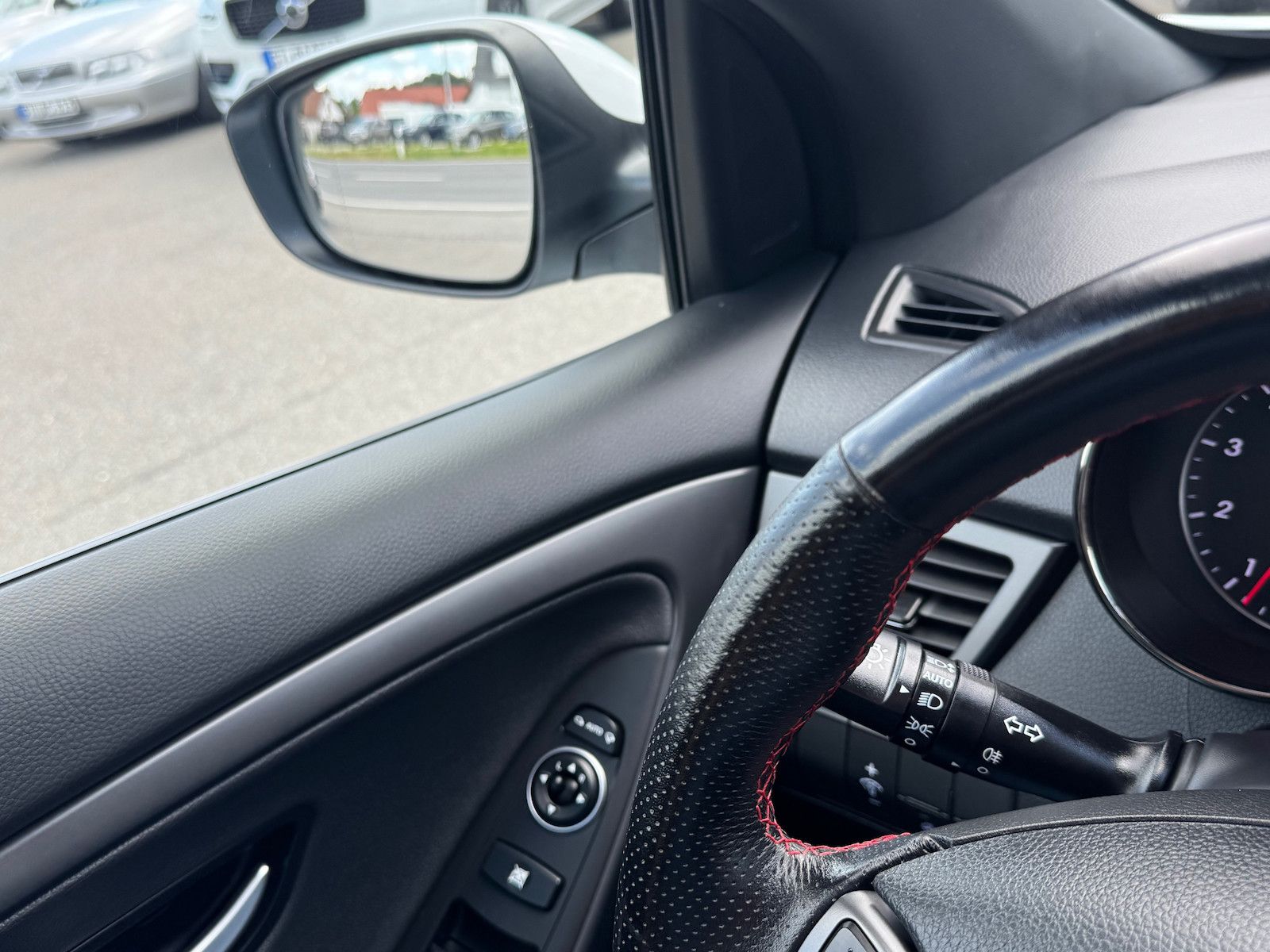 Hyundai i30 i30 Turbo*Pano*Navi*Keyless*AHK abn.*R-Kamera*