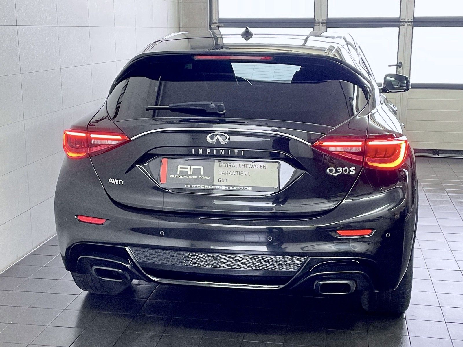 Infiniti Q30 Q30 2.2 d AWD Premium City Black