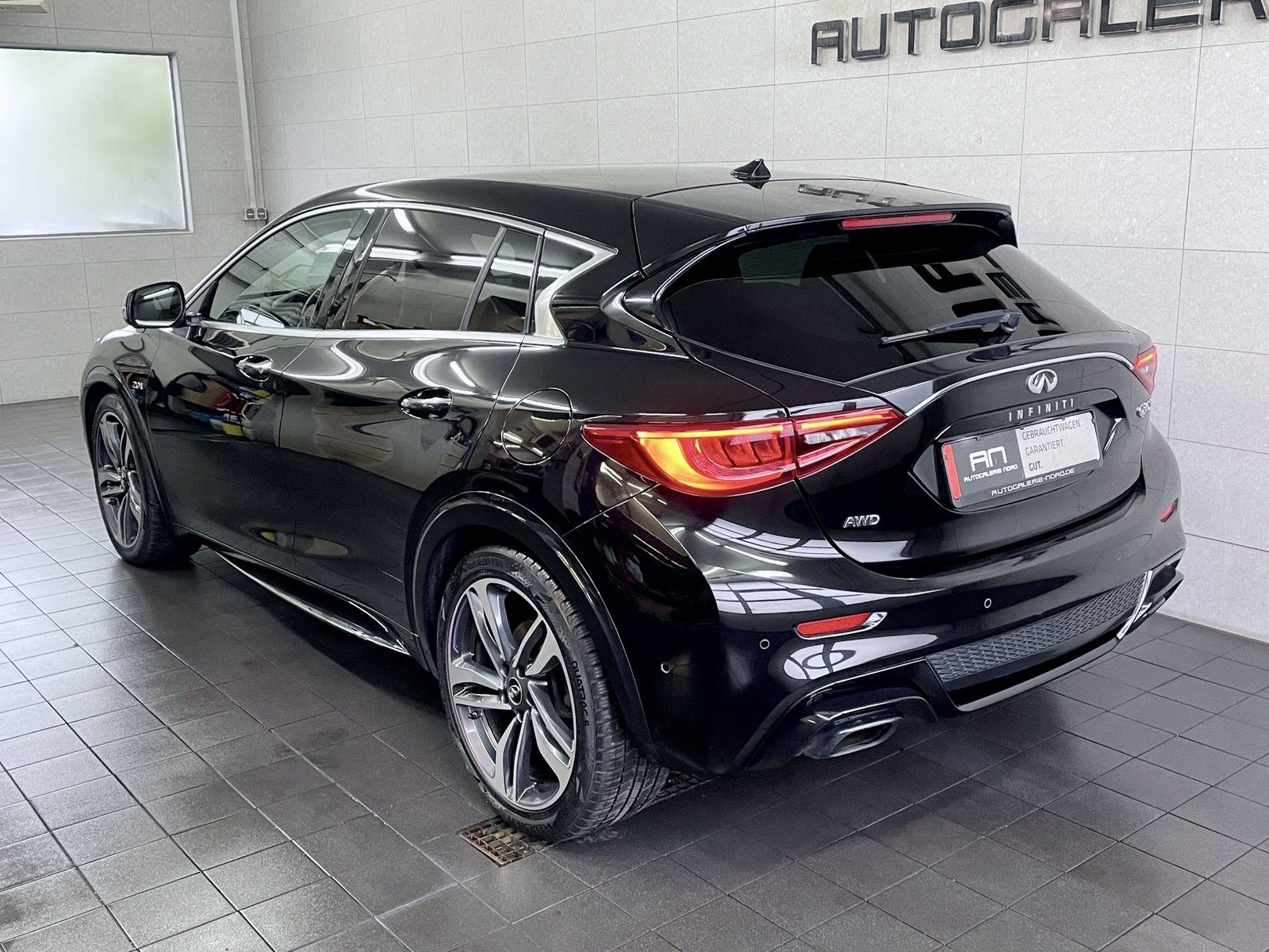 Infiniti Q30 Q30 2.2 d AWD Premium City Black