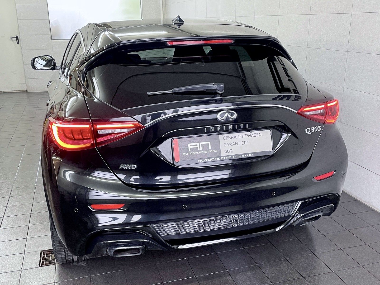 Infiniti Q30 Q30 2.2 d AWD Premium City Black
