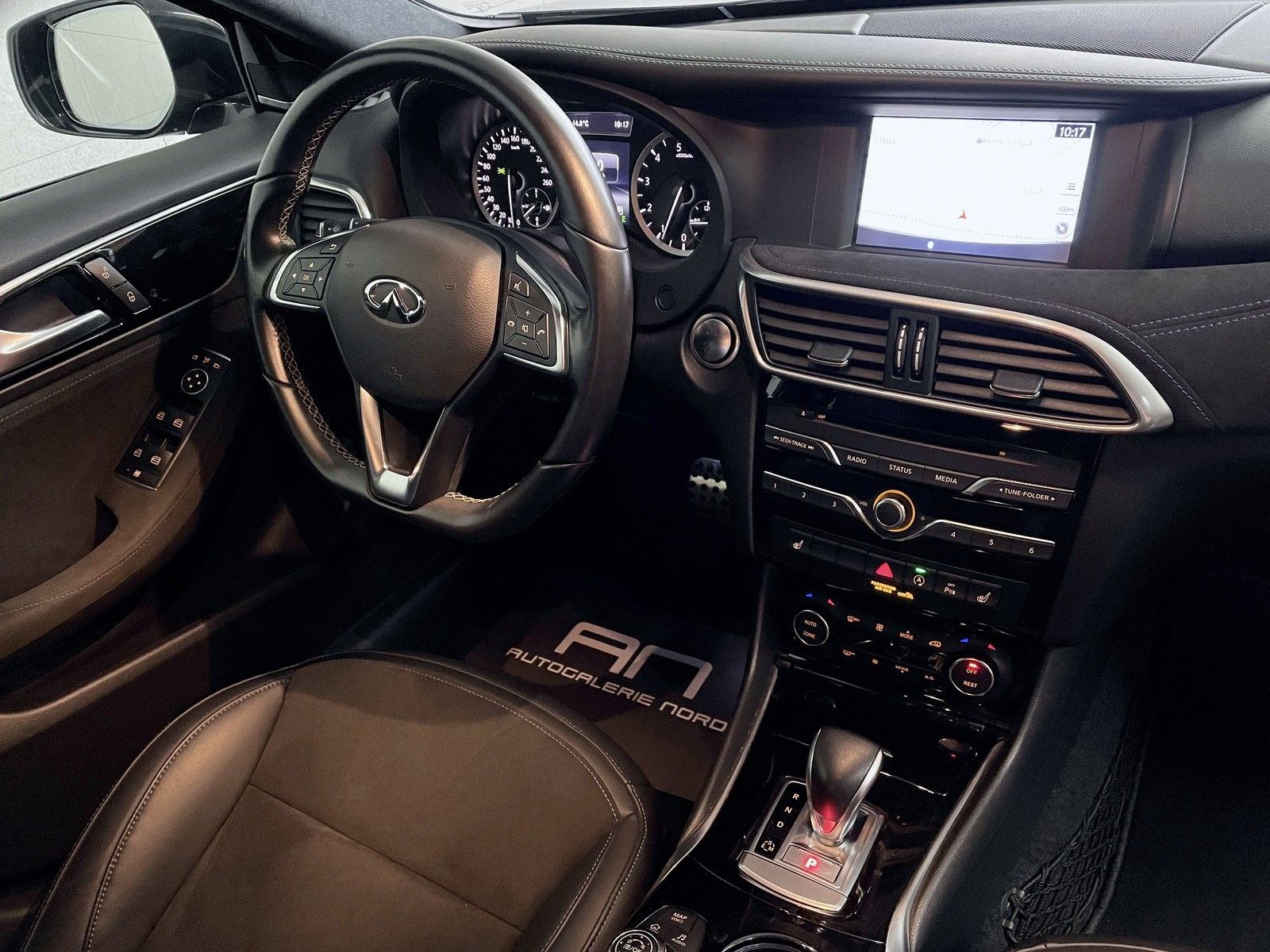 Infiniti Q30 Q30 2.2 d AWD Premium City Black