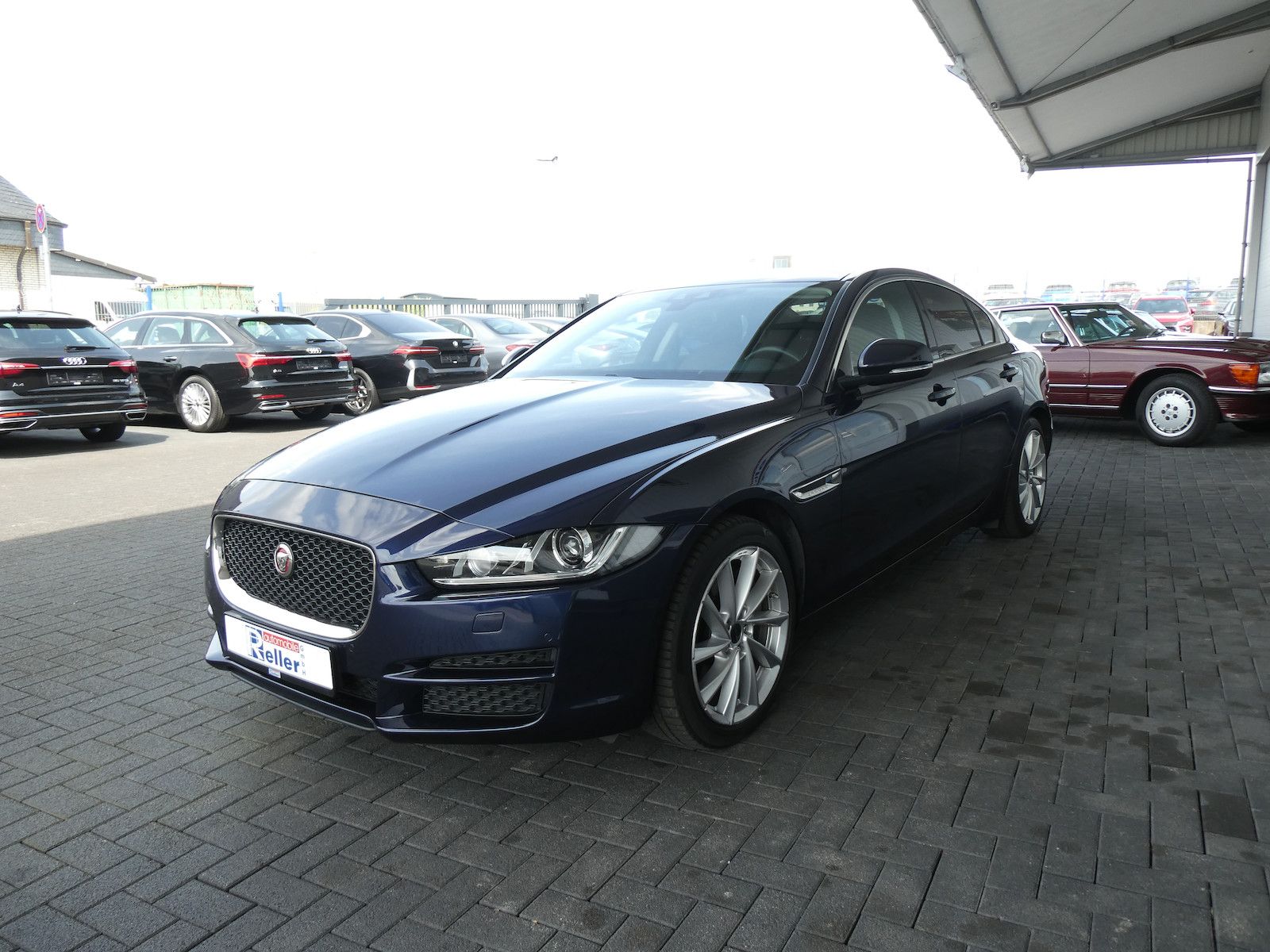 Jaguar XE XE Portfolio, Panorama