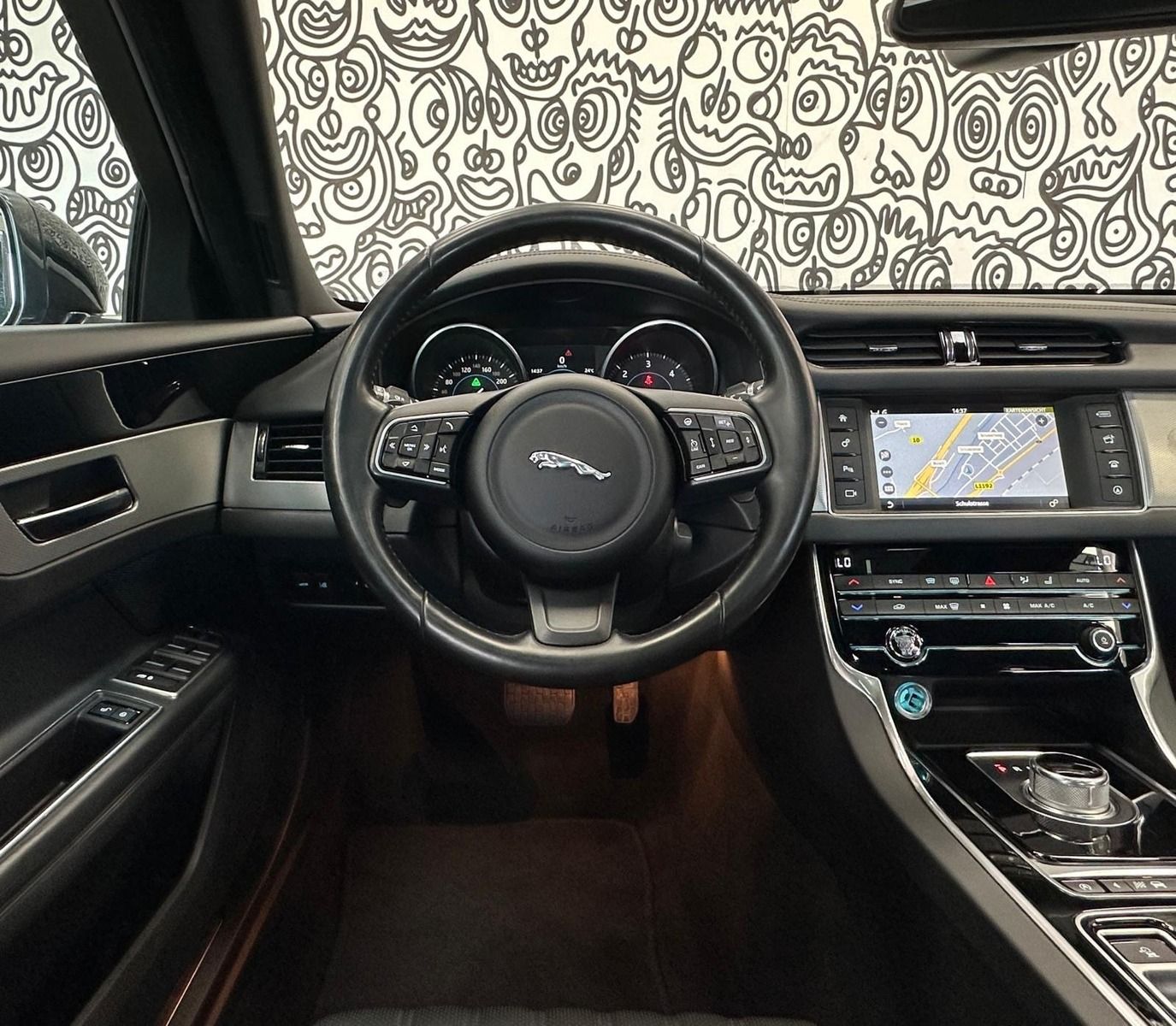Jaguar XF XF Limo PORTFOLIO*AUTOM*PANO*HUD*KAM*LEDER*19-Z*