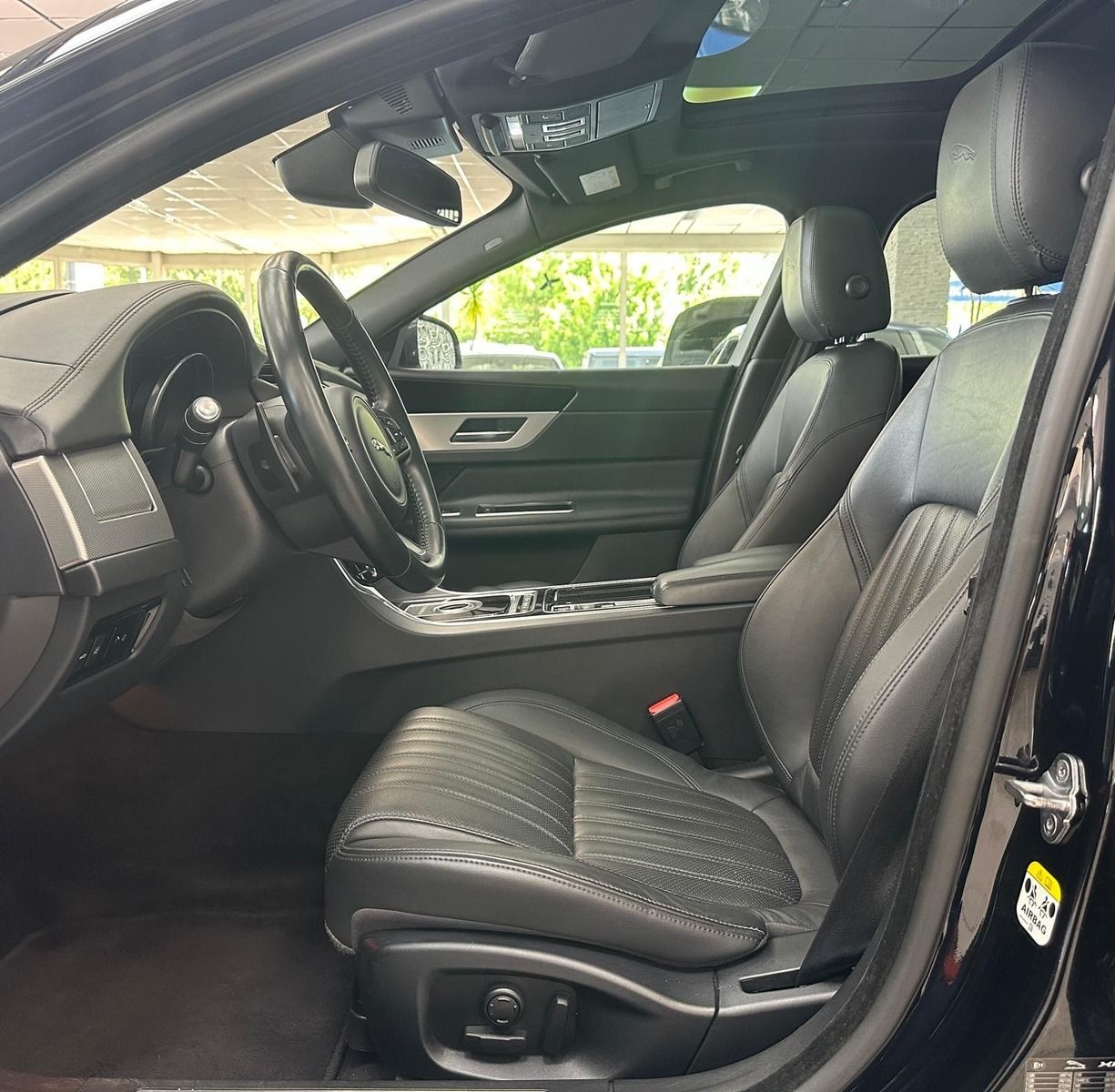 Jaguar XF XF Limo PORTFOLIO*AUTOM*PANO*HUD*KAM*LEDER*19-Z*