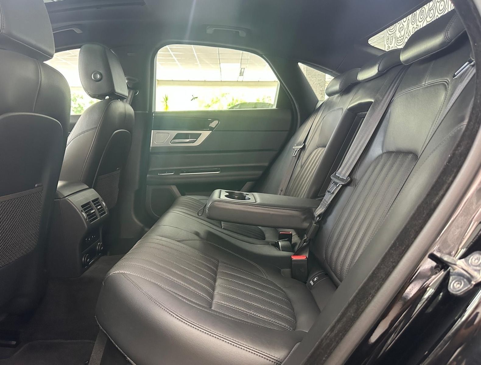 Jaguar XF XF Limo PORTFOLIO*AUTOM*PANO*HUD*KAM*LEDER*19-Z*