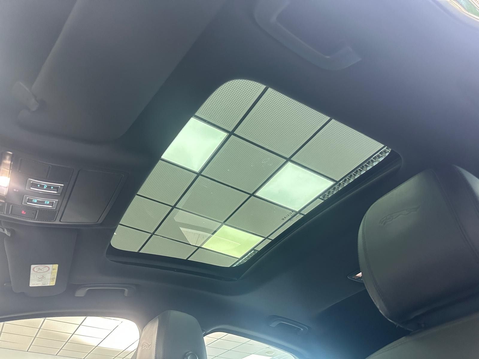 Jaguar XF XF Limo PORTFOLIO*AUTOM*PANO*HUD*KAM*LEDER*19-Z*