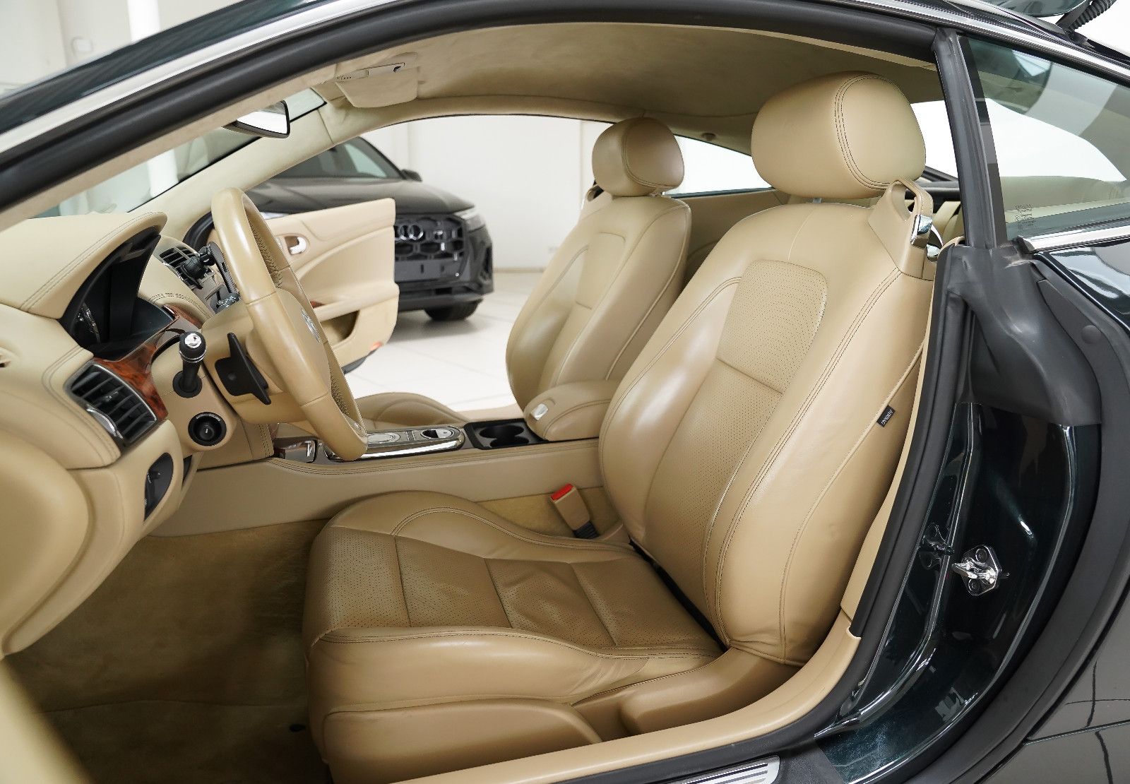 Jaguar XK XK Coupe 5.0 V8 XKR Kompressor B&amp;W beluft 2-Hand