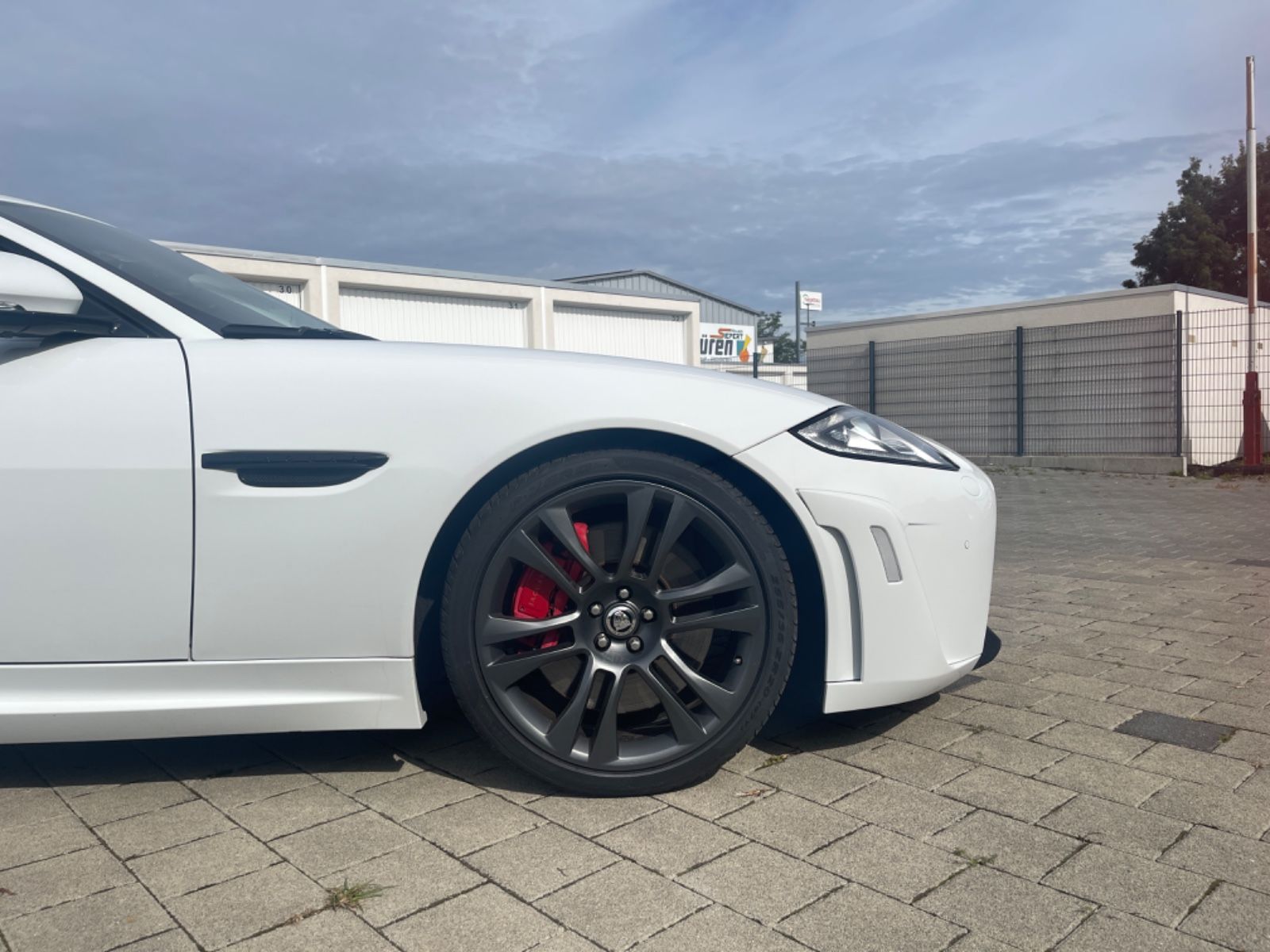 Jaguar XK XKR-S Cabrio / 2.Hand / Bi-Color