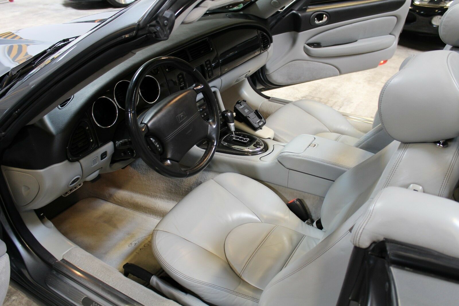 Jaguar XKR XKR Cabrio 4.2 S Celebration Limited Edition