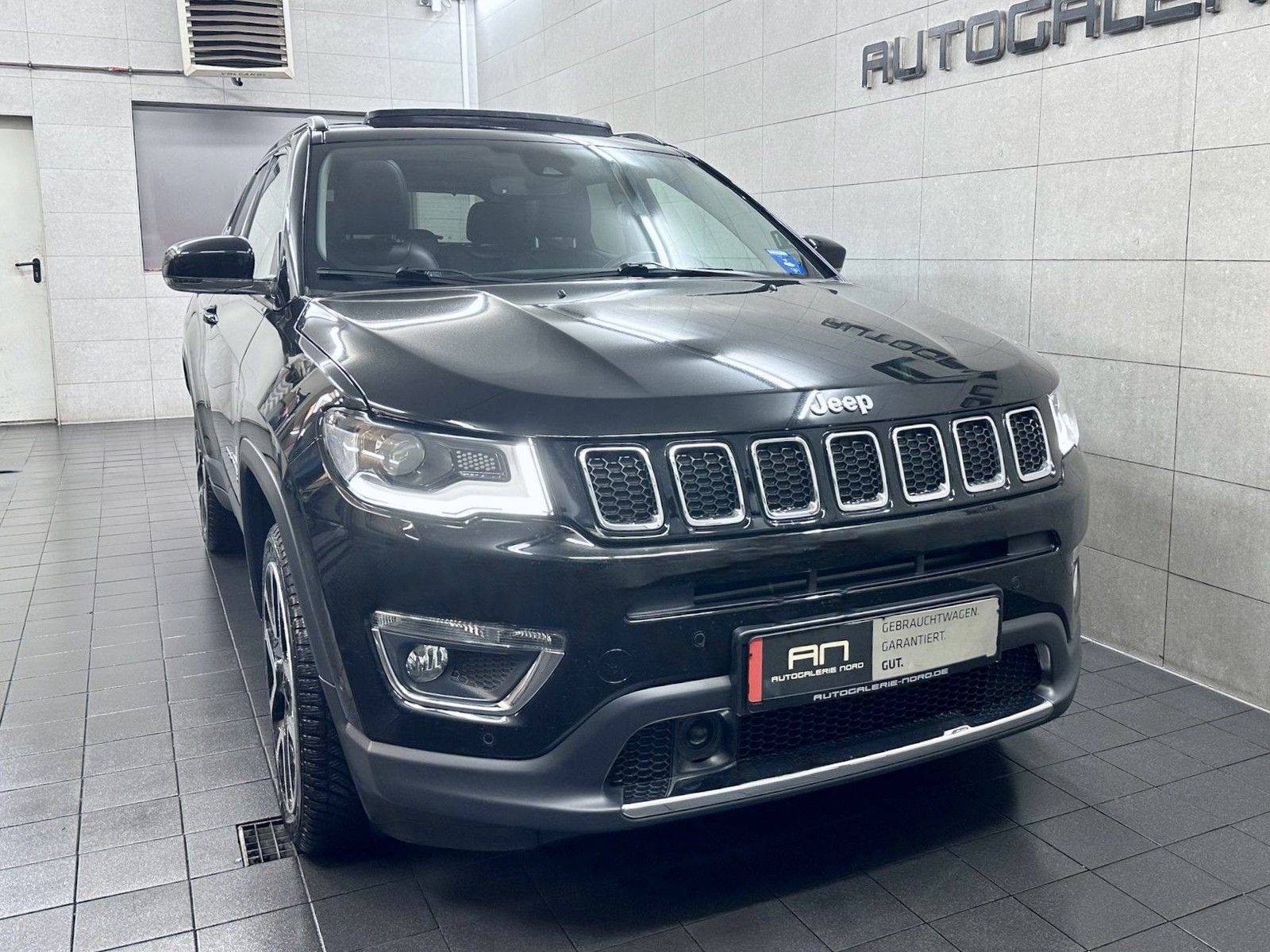 Jeep Compass Compass Limited Luxus Navi+ACC+Beats+AHK+4WD