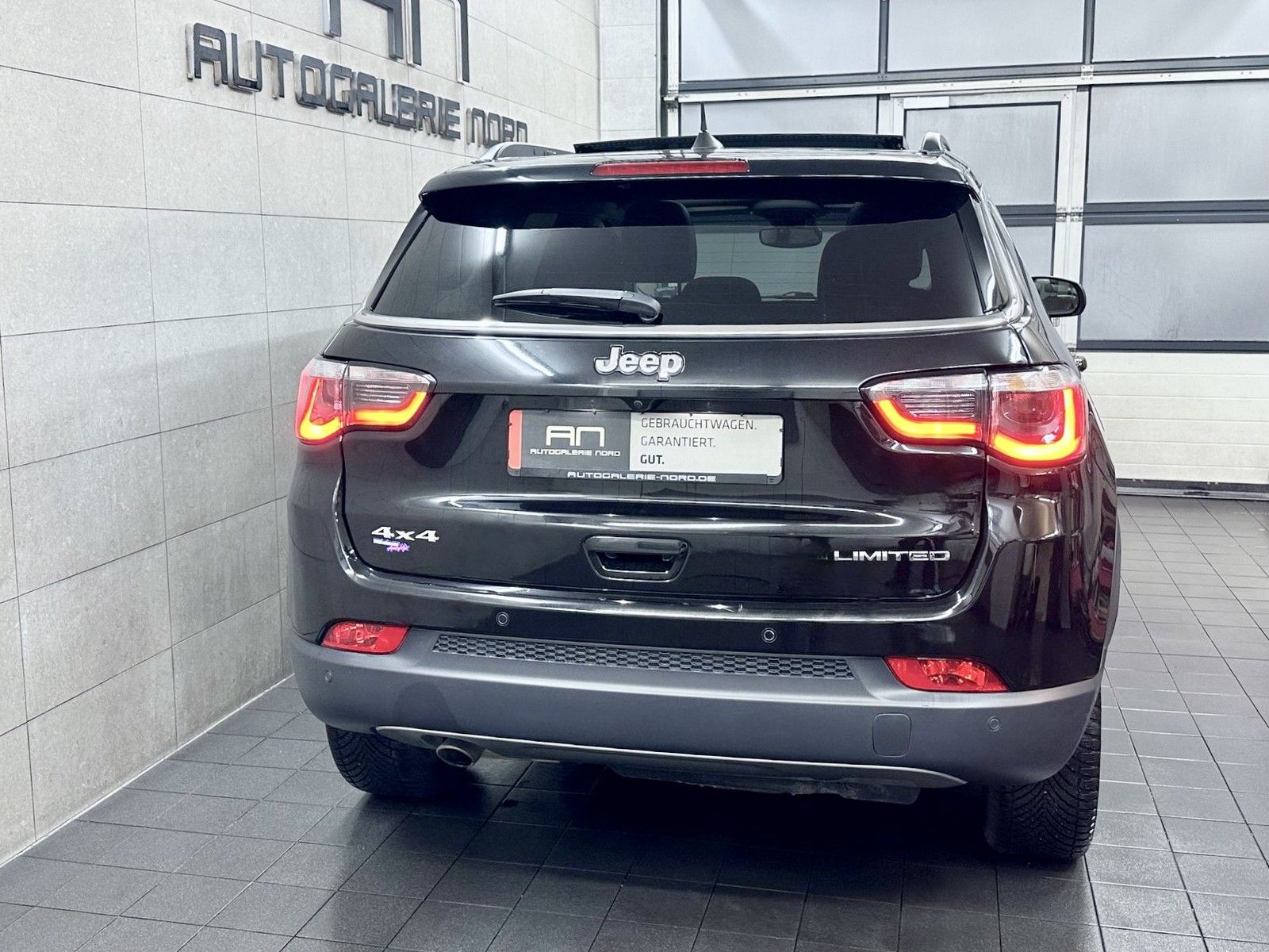 Jeep Compass Compass Limited Luxus Navi+ACC+Beats+AHK+4WD