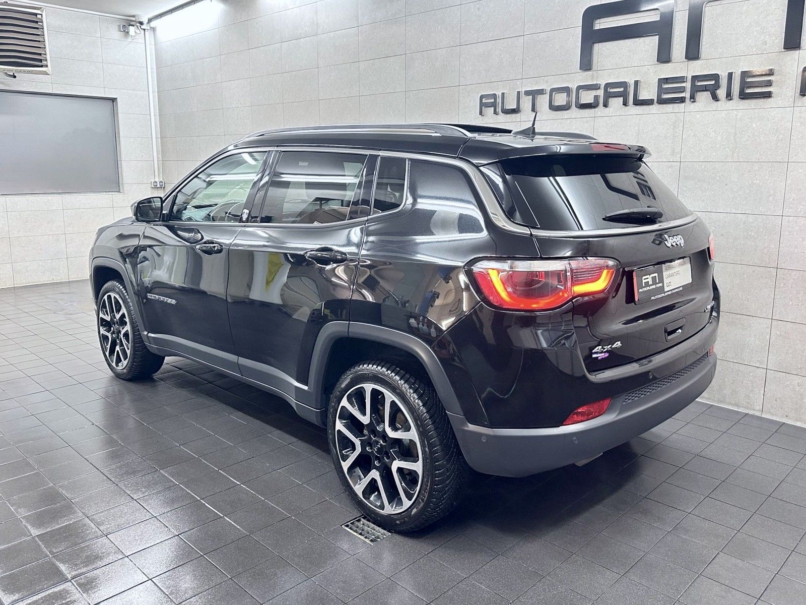 Jeep Compass Compass Limited Luxus Navi+ACC+Beats+AHK+4WD