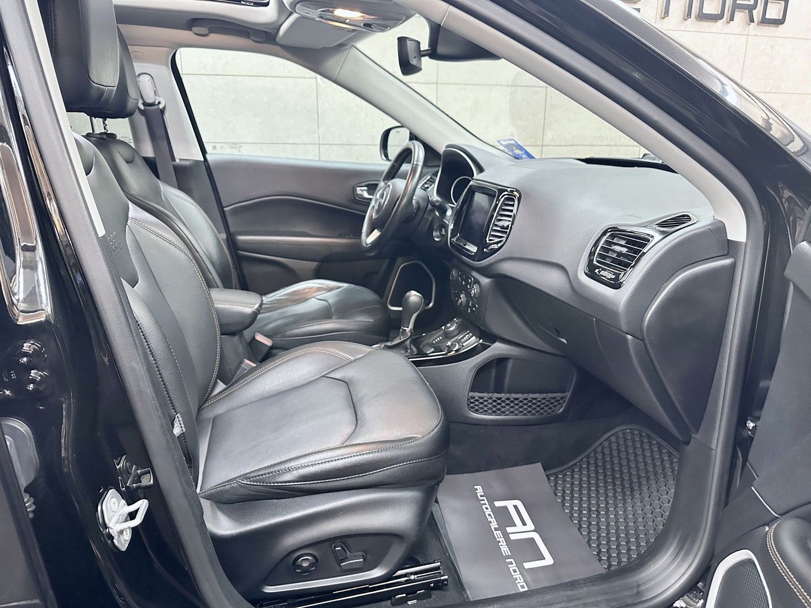 Jeep Compass Compass Limited Luxus Navi+ACC+Beats+AHK+4WD