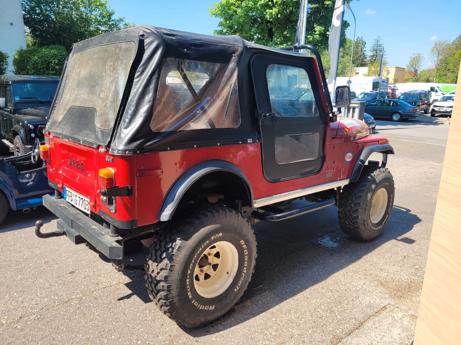 Jeep Wrangler Jeep Wrangler 8 Zylinder Liebhaberfahrzeug