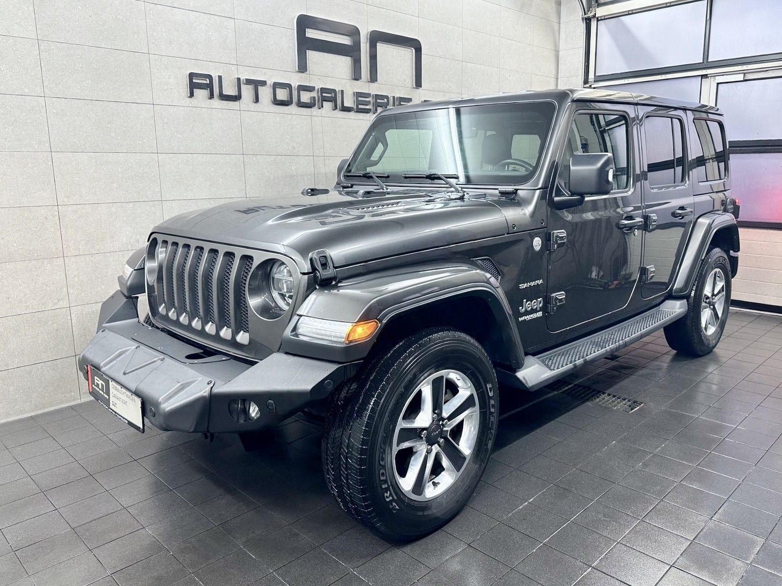 Jeep Wrangler Wrangler Unlimited Sahara Dual-Top+Technolgie+AH