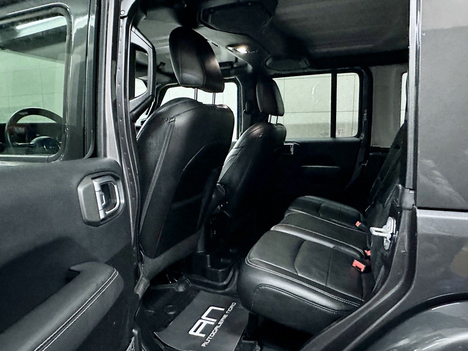 Jeep Wrangler Wrangler Unlimited Sahara Dual-Top+Technolgie+AH