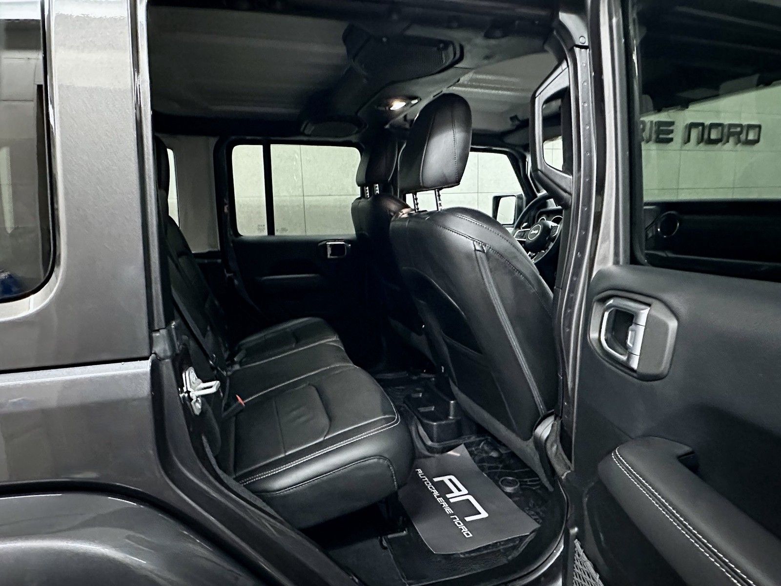 Jeep Wrangler Wrangler Unlimited Sahara Dual-Top+Technolgie+AH