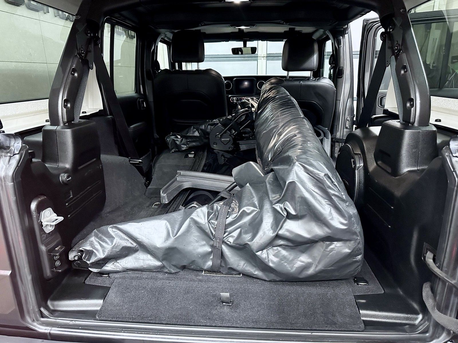 Jeep Wrangler Wrangler Unlimited Sahara Dual-Top+Technolgie+AH