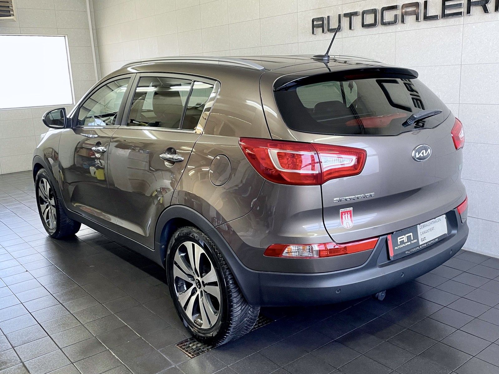 Kia Sportage Sportage Spirit 2WD 1.HD+Leder+Navi+Xenon+Autoga