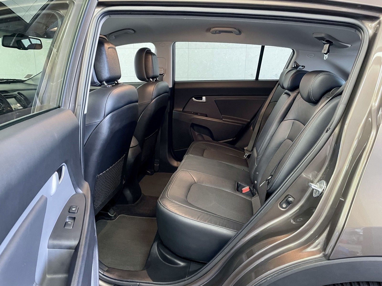 Kia Sportage Sportage Spirit 2WD 1.HD+Leder+Navi+Xenon+Autoga