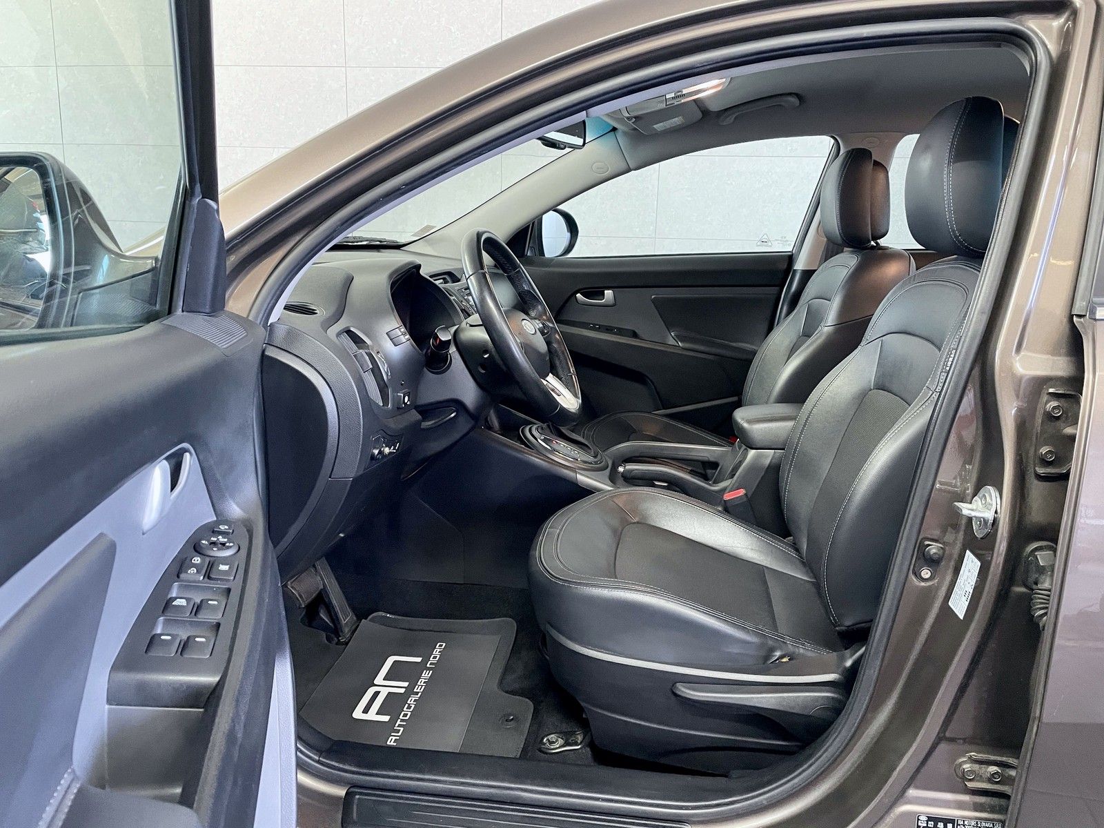 Kia Sportage Sportage Spirit 2WD 1.HD+Leder+Navi+Xenon+Autoga