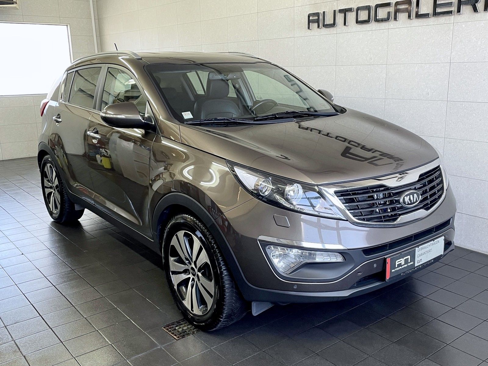 Kia Sportage Sportage Spirit 2WD 1.HD+Leder+Navi+Xenon+Autoga