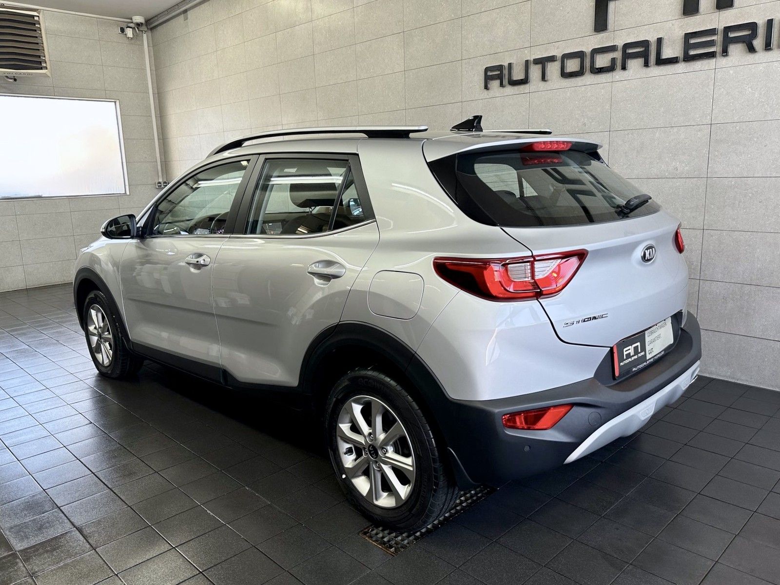 Kia Stonic Stonic Visio Navi+Sitz/Lenkradheiz+Smart-Key+Kam