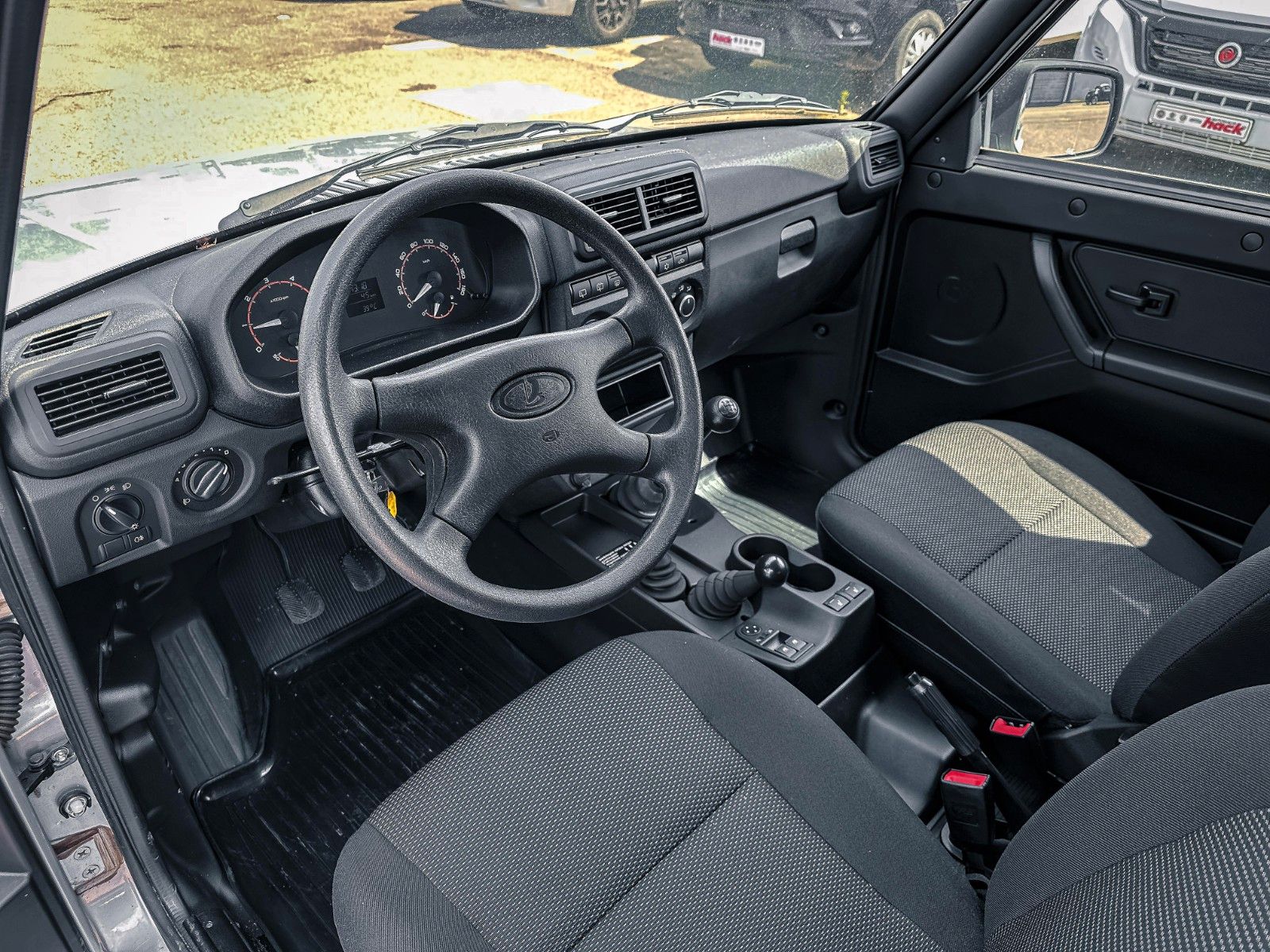 Lada Niva Niva 4X4 LEGEND TZ,Klima,EFH,Alu. M.