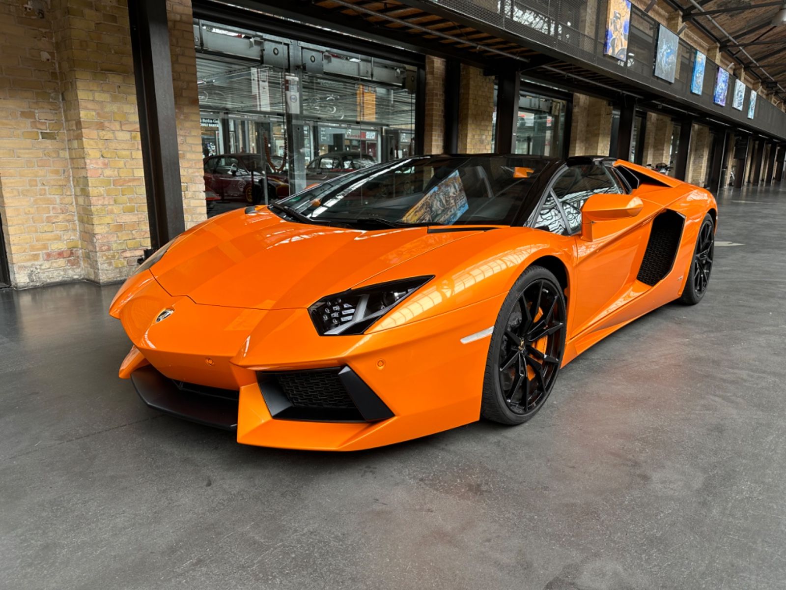 Lamborghini Aventador Aventador LP 700-4 Roadster 1.Hand MY2015