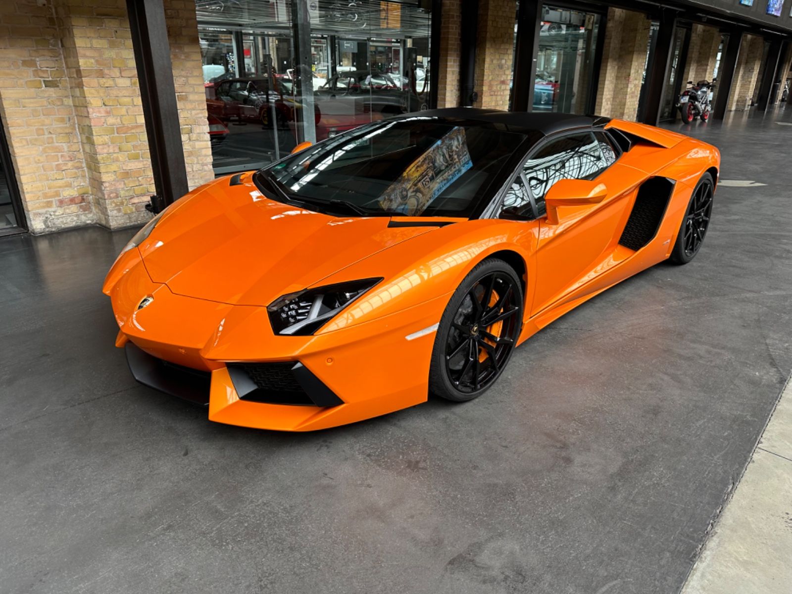 Lamborghini Aventador Aventador LP 700-4 Roadster 1.Hand MY2015