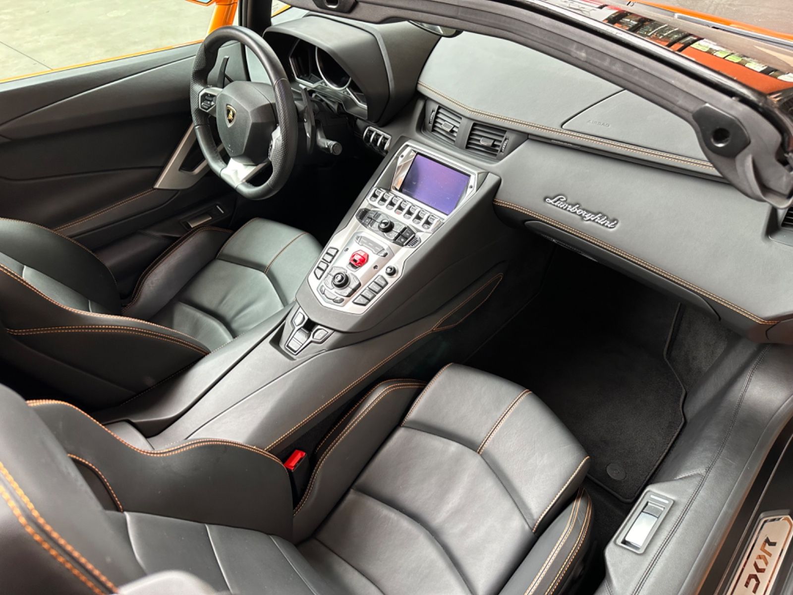 Lamborghini Aventador Aventador LP 700-4 Roadster 1.Hand MY2015