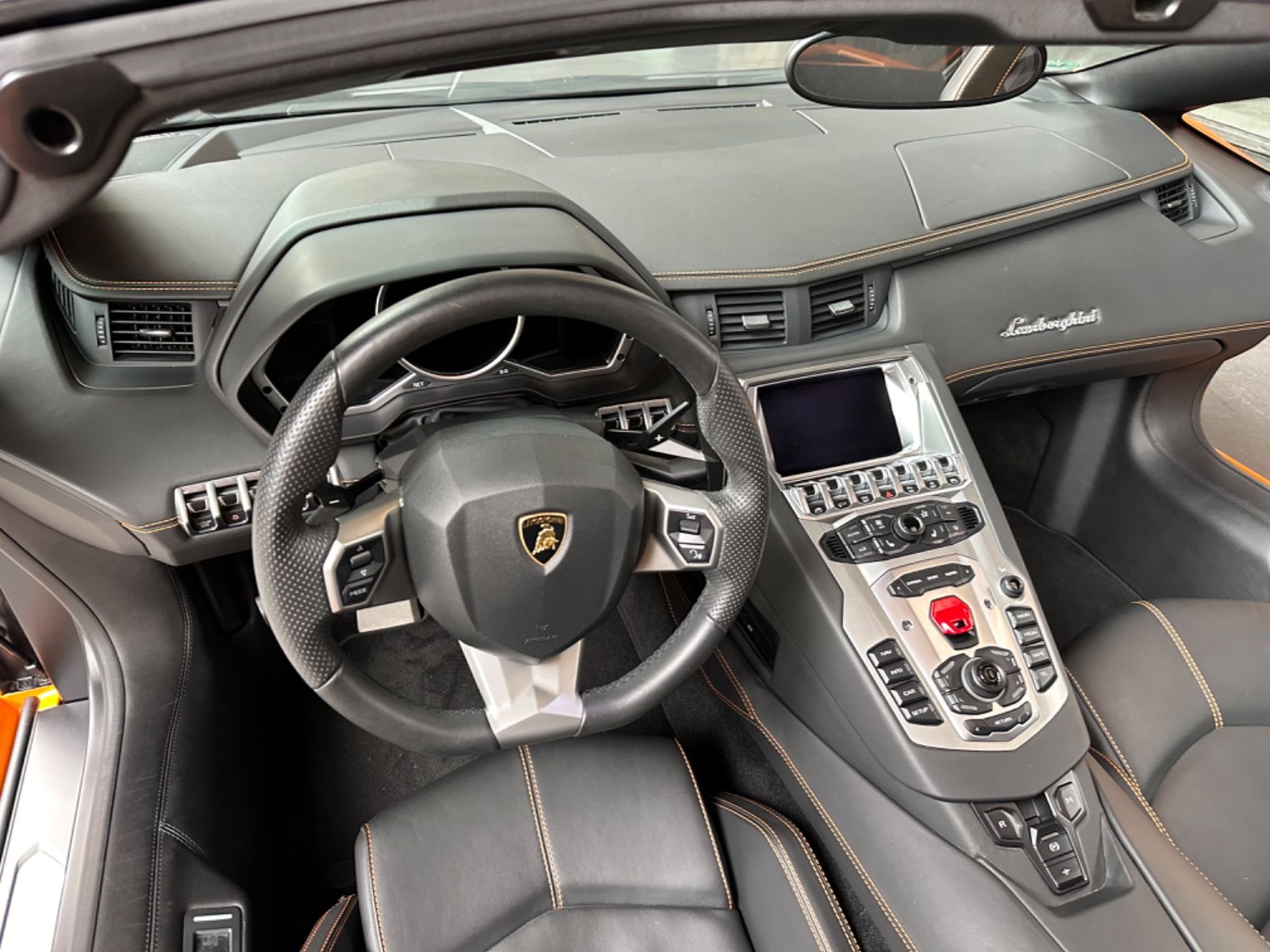 Lamborghini Aventador Aventador LP 700-4 Roadster 1.Hand MY2015